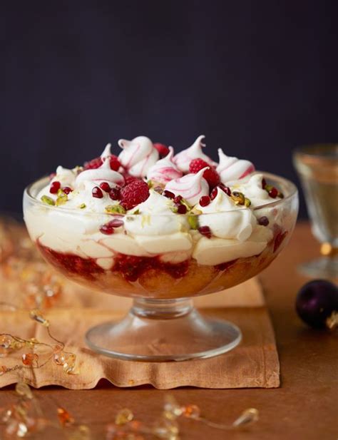 Katie cooking up a smart meal is adorable as always and gravy time with family needs a good cocktail and something sweet. The Best Christmas Desserts for A Crowd - Best Diet and ...