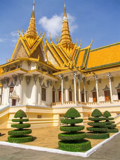 Royal Palace In Phnom Penh Stock Image Image Of Column 73489185
