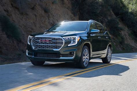Whats New With The 2022 Gmc Terrain Heres A Fast Walk Around