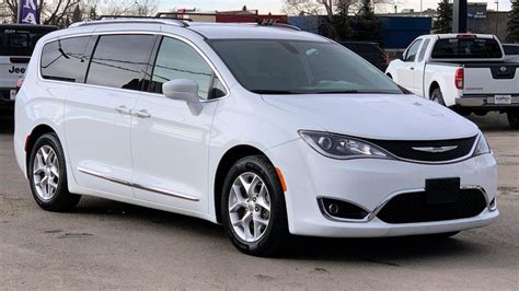 Used 2018 Chrysler Pacifica Touring L Plus 8 Passenger Youtube