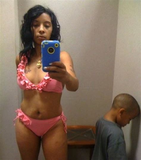 Pictures Worst Mom Selfie Fails Across The World