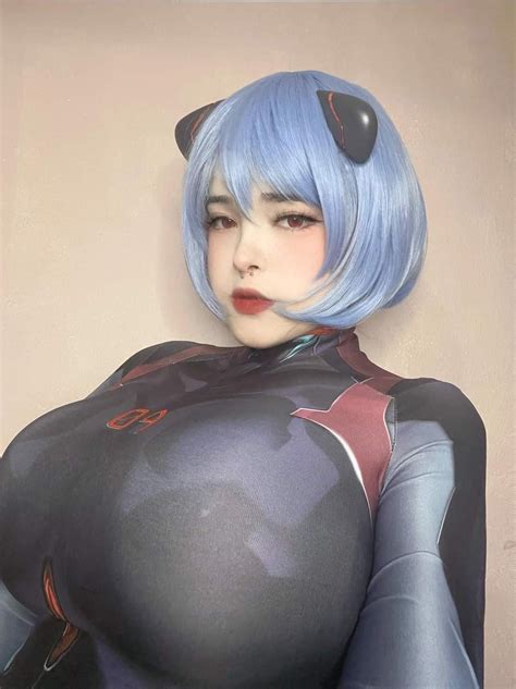 Anime Lips Thicc Anime Cosplay Outfits Rei Ayanami Cosplay Foto Piercing Latina Girls