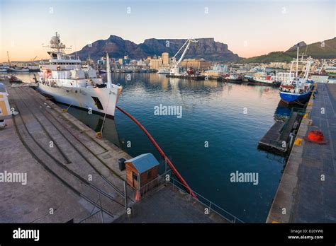 Commercial Docks At The Victoria And Alfred Waterfront Cape Town Stock