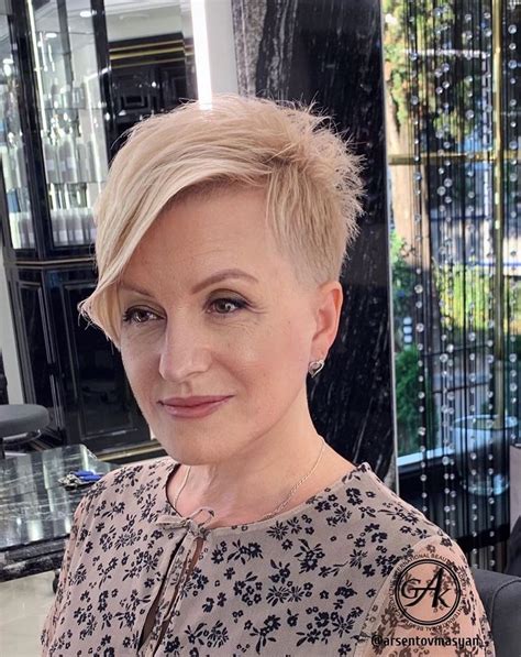 Tap Visit To See More Gorgeous Pictures Of Short Spiky Haircuts For Women Over Credit Arsen