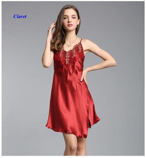 New Arrival Pure Silk Lady V Neckline Elegant Embroidery Sexy Nightgown