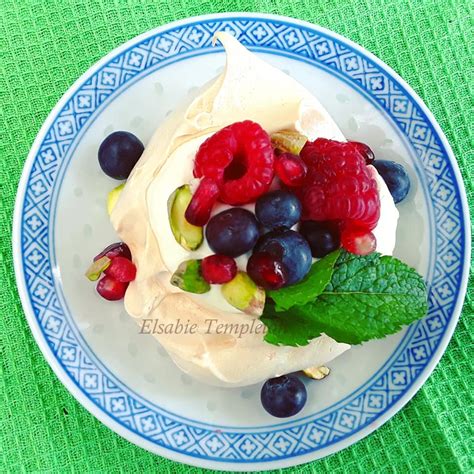 We did not find results for: MERINGUE NESTS MADE WITH PAVLOVA - Your Recipe Blog