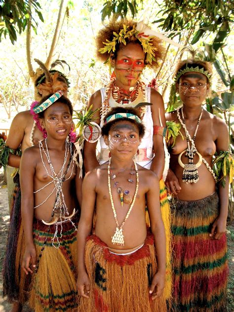 Papuan Tribe Women After Performing Sing Sing In Port Moresby Papua