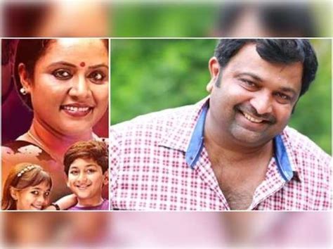 The show premiered on 14 december 2015.1 the sitcom depicts events in the life of balachandran thampi, his wife neelima. uppum.