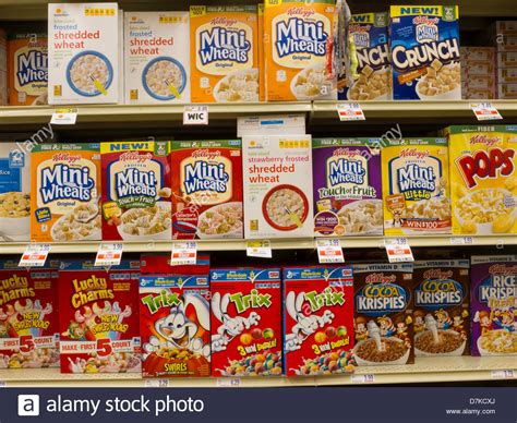 Most of the locations follow the same schedule and the below timing varies only during holidays. Food Lion Grocery Store In South Carolina, Usa Stock Photo ...