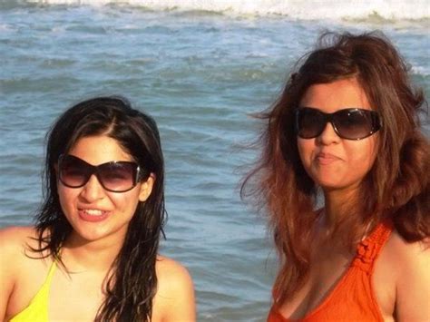 Fashion Mania Ayesha Omer And Maria Wasti At Thailand Beach