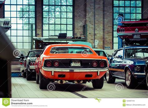 Me collectors room berlin / stiftung olbricht. Berlin Allemagne Juillet 2017 Garage D Oldtimer Avec Le
