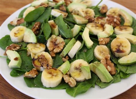 Banana Avocado And Walnut Salad With Balsamic Vinaigrette Liezl Jayne