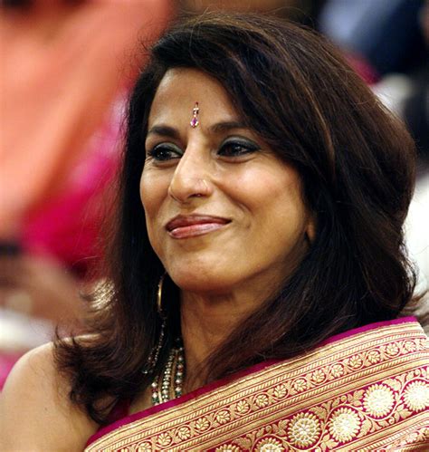 Mumbai Polices Epic Reply To Shobhaa Des Fat Shaming Post Twitter Is Elated Bollywood News
