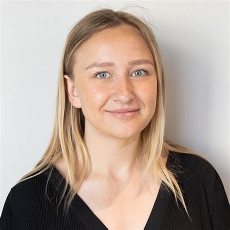 Emelie Ekström Studentmedarbetare Uppsalahem Ab Linkedin