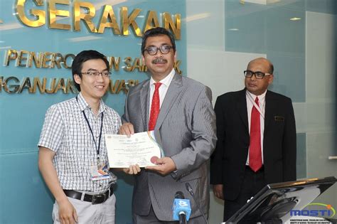 The agency plays an active role and contributes to the implementation and realisation of national science and technology (s&t) policies to ensure it remains. Agensi Tenaga Atom Antarabangsa (LAEA) Taja 2 Pelajar ...