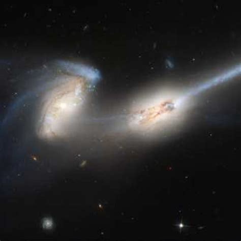 1 Hubble Space Telescope Image Of Ngc 4676 The Mice Galaxies