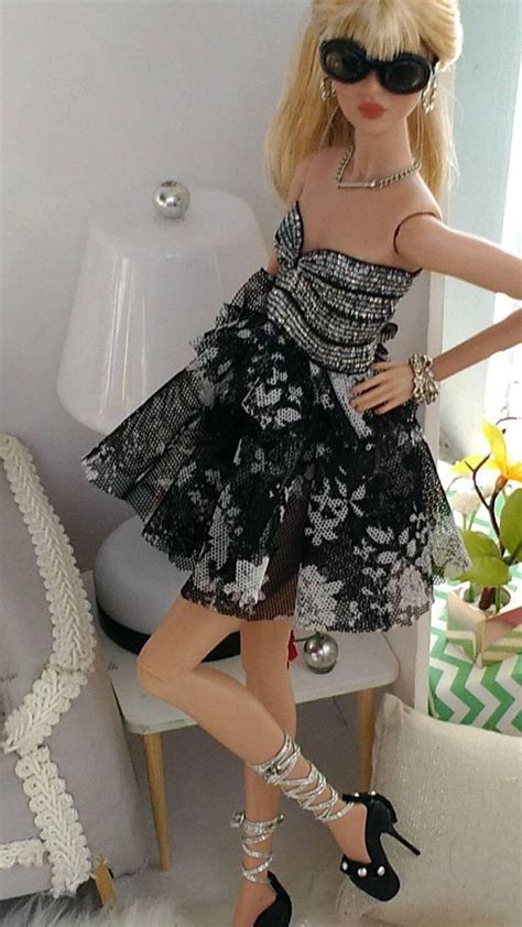 12 Inch Fashion Doll 2 Pc Set One Size Fits All Same Size In 2020