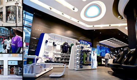 Real Madrid Official Store In Gran Via 31 Spain By Sanzpont