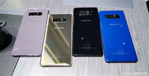 Разделителната способност е 1440 x 2960 и 521 ppi плътност на пикселите. Samsung Galaxy Note 8 First Look