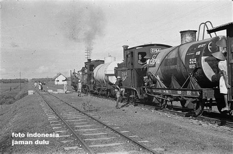 Check spelling or type a new query. Kereta api yang melakukan perjalanan pertama dari Cilacap ...