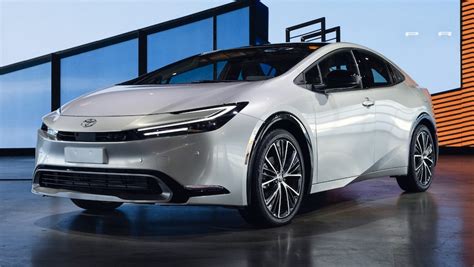 How long does it take to charge 2023 Prius Prime?