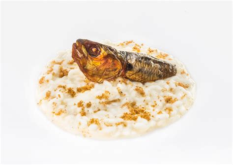 Le sarde in saor sono infatti ancora più buone se degustate dopo almeno 24 ore di riposo. Il tempo delle sarde (di lago) - La Cucina Italiana