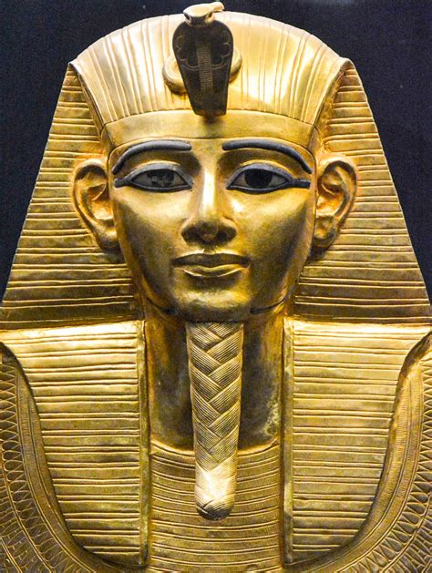 The Golden Pharaoh Gold Burial Mask Of King Psusennes I D Flickr