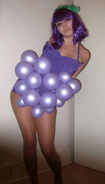 Maybe you would like to learn more about one of these? 22 Funny and Easy Halloween Costume Ideas | Diy halloween costumes, Grapes costume, Easy ...