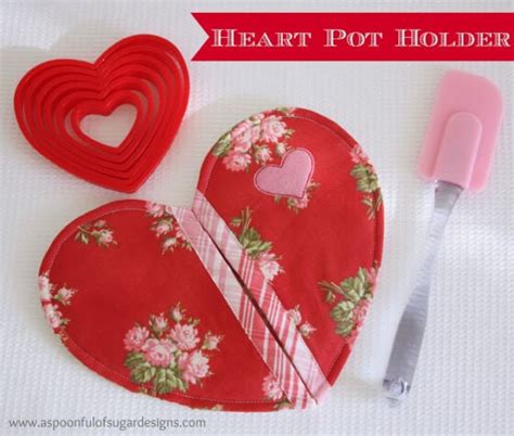 17 Heart Shaped Projects To Sew For Valentines Day Scattered Thoughts