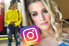 Eugenie Bouchard Tennis Babe Posts Topless Image From Steamy Sports