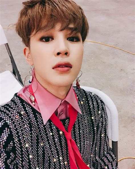 Times Bts S Jimin Looked Smoking Hot In Pink Koreaboo Hot Sex Picture