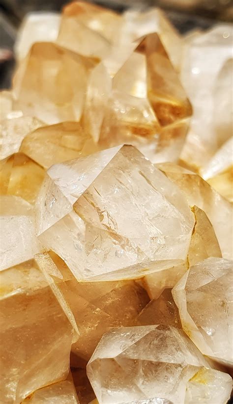 Crystal Aesthetic Yellow Aesthetic Aesthetic Colors Citrine Crystal