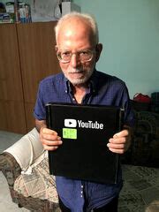 Anch'io türkçe içindeki çevirilerine dikkat et. Youtubo Anche Io | YouTube Wiki | Fandom