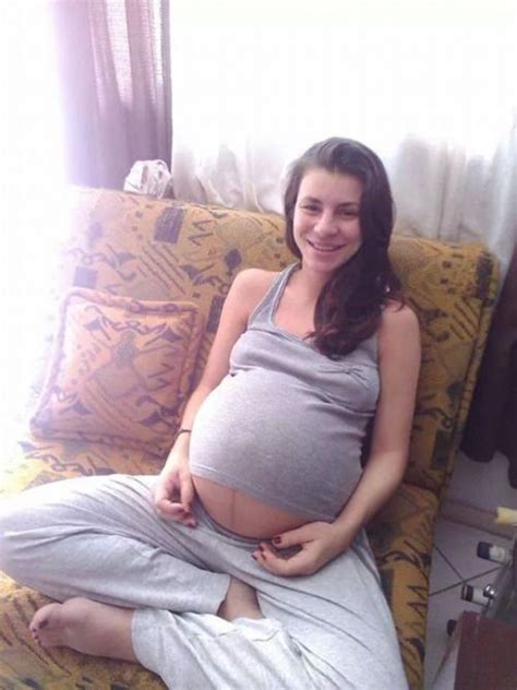 Pregnant Belly Too Big For Clothes Pregnantsh