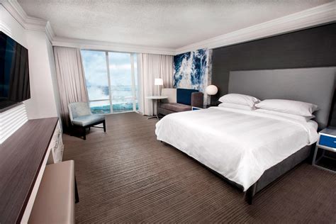 2 Bedroom Suites Niagara Falls Hotel Rooms Niagara Falls Marriott On