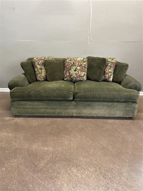 Transitional Design Online Auctions Norwalk Sofa