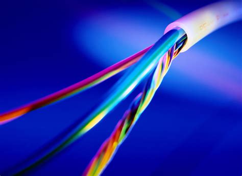 Diferencias entre la fibra coaxial HFC y la fibra óptica FTTH