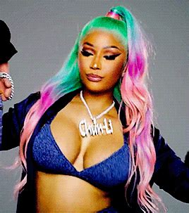 Nicki Minaj Barbie Dreams Outfit