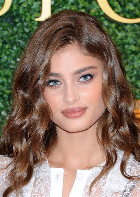 How To Line Your Eyes Like Victoria S Secret Angel Taylor Hill Artofit