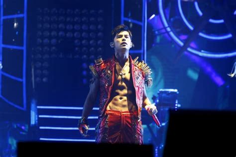 Songkick is the first to know of new tour announcements and concert information. Jay Chou Gives Fans Unforgetable Show With 4D Concert ...