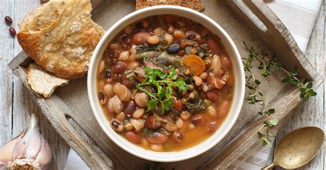 Bagi penggemar makanan berkuah, sop iga menjadi salah satu rekomendasi menu yang cocok untuk lauk makan siang anda. Vegetable Lentil Soup | Microspine PLC