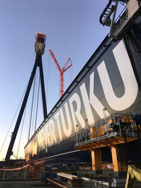 Mammoet Erects Biggest Goliath Crane In Northern Europe ⋆ Crane Network