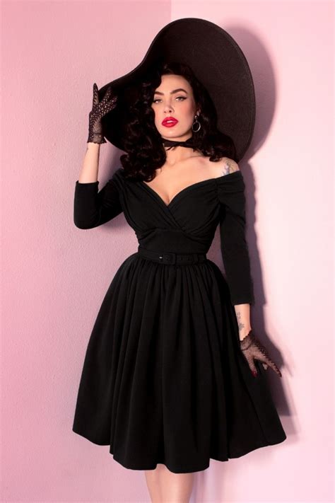 50s Starlet Swing Dress In Black Vestidos Vitorianos Moda Retrô Moda Anos 60