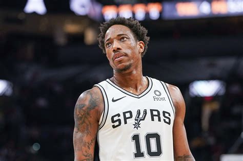 Demar Derozan Gets Numbers But He Might Not Be Helping The Spurs Win
