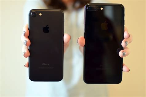Iphone 7 plus has got dual camera, but you don't get to see a huge difference in the pictures. iPhone 7 and 7 Plus Review | POPSUGAR Australia Tech