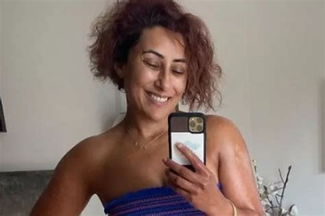 Itv Loose Women Star Saira Khan Doesn T Give A Flying Monkey As She Embraces Wobbly Bits In