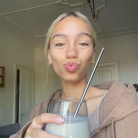 good morning in the morning r lisa and lena