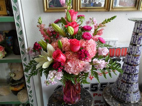 Our awesome florists make it easy to send flowers and plants delivered almost anywhere in the u.s., canada, or worldwide. A Beautiful Bouquet Florist: Providing Birthday Floral ...