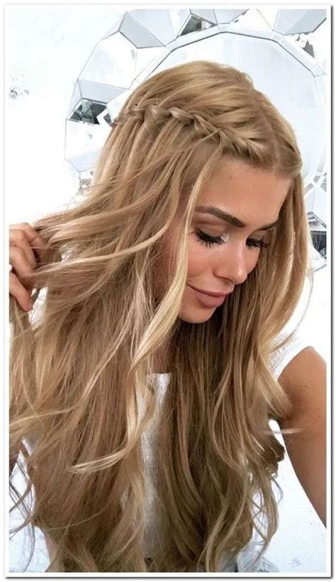 Wearing long hair style in different hair types is always looking gorgeous and elegant. 10 Pretty Easy Prom Hairstyles for Long Hair - Prom Long ...