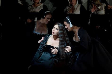 Met Presents Donizettis ‘anna Bolena Review The New York Times